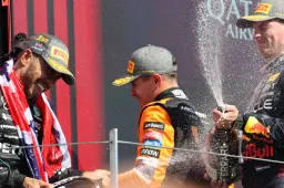 Verstappen und Hamilton scherzen im Cooldown-Raum: "Ihr schnappt euch immer alles".