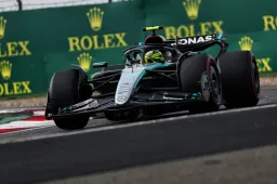 Hamilton riflette sull'errore in Q1: "Devo fare un lavoro migliore".
