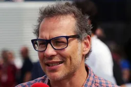Villeneuve digs into Max Verstappen for "dangerous actions"