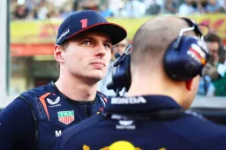Verstappen corre de kart e brinca: "Ricciardo foi um terrorista"
