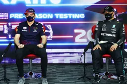 Verstappen en Bottas dollen: "Het voelt alsof ik op jouw stoel zit"