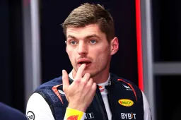 Verstappen gets on team radio after slide and Lambiase replies