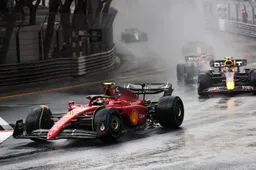 Ferrari geeft overwinning weg aan Perez na blunder, Verstappen derde