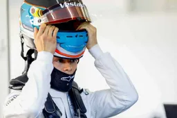 Start van het Formule E-seizoen: De Vries en Frijns kanshebbers op de titel?
