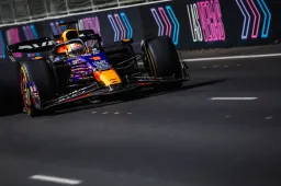 Russell de snelste, Verstappen vierde in afgebroken VT3 Las Vegas