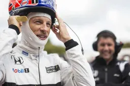 Button backs Ricciardo for Ferrari
