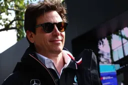 Wolff apunta a una estrategia "abierta" para la buena clasificación de Mercedes