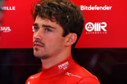 Os comissários de bordo julgam após Verstappen xingar Leclerc: serviço comunitário ou não?