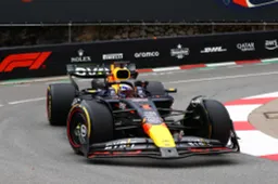 Verstappen kan de muur net niet ontwijken in VT1 Monaco