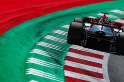 Double tragedy for Mercedes: after Hamilton also Russell crashes in Q3 Austria