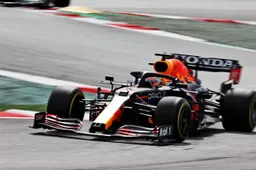 Horner na opmerkingen Hamilton over Red Bull: “FIA heeft er geen problemen mee”