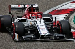 Raikkönen moest inhouden voor Hamilton in snelle ronde