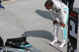 FIA heeft vragen over legaliteit auto Hamilton