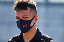 Albon hits the wall hard during FP2, driver seems OK