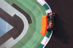 Verstappen eindigt vlak achter Hamilton op P2 tijdens VT1 in Saoedi-Arabië