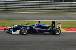"Russell moet naar F1 komen als hij dit jaar kampioen wordt"