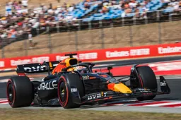Verstappen scheldend op de boardradio na nieuwe problemen