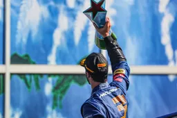 F1 Social Stint | Ricciardo has a special travel buddy