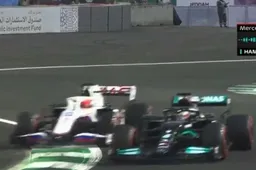Dit is het moment waarop Mazepin gehinderd werd door Hamilton!