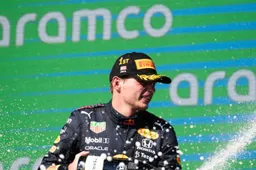 Opmerkelijk: Engelse krant filosofeert over pensioen Verstappen