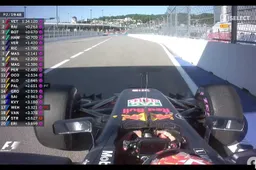 Video: Verstappen valt stil tijdens VT2