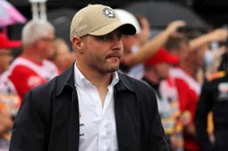 Bottas verklaart crash: "Ik was hard aan het pushen om Stroll in te halen"