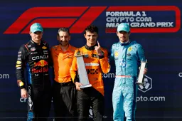 Stella affirme que les rivaux de McLaren mènent une "guerre psychologique"