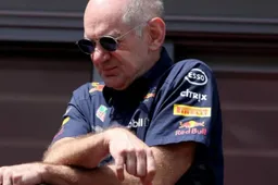 "Red Bull topontwerper Adrian Newey heeft contact met Renault"