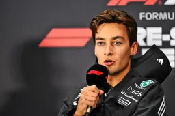 Waarom Russell een straf voor 'gevloek' lijkt te ontlopen in Bahrein