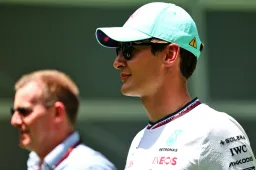 ¿Podría Adrian Newey unirse a Mercedes? Esto es lo que piensa George Russell...
