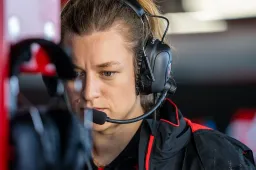 Mueller, on being F1's first female race engineer: 'It's actually quite sad'