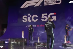 Verstappen bitter na prijsuitreiking en verlaat podiumceremonie vroegtijdig