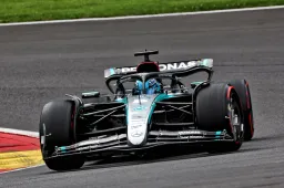 Brilliant Russell defends against Hamilton to win the Belgian Grand Prix