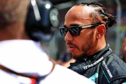 Mercedes gagne à nouveau, mais Hamilton reste à sec