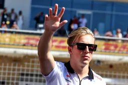 Red Bull se enfrenta a una difícil elección: ¿Pérez, Lawson o quizás Colapinto?