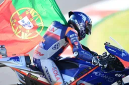 Bizarre MotoGP season comes to an end; Formula 1 is looking on