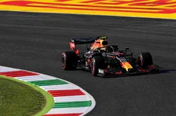 Internationale media: "Dat leverde een woedende Verstappen op"