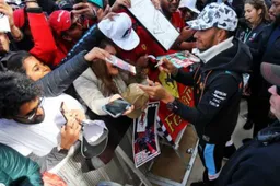 Hamilton's hunt for glory? "It's good for Lewis and good for Formula One"