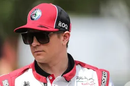 Raikkonen staat met prachtige actie weer in de schijnwerpers bij FIA gala