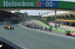 Verstappen pakt meteen de leiding, Hamilton meldt zich al vooraan