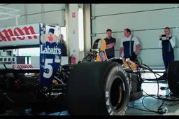 Video: Williams viert 40-jarig bestaan met fans en coureurs
