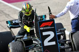Classificação de pilotos: Hamilton se aproxima de Pérez na briga pelo vice