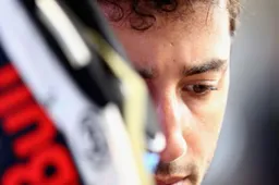Rosberg: "Verstappen was een bedreiging voor de carrière van Ricciardo"