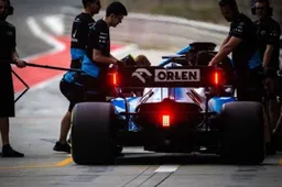'Miljardair Mazepin heeft gesprekken gevoerd met Williams omtrent een overname'