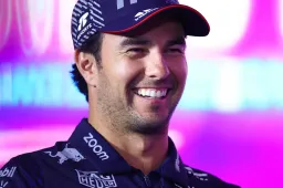 Perez catches sleeping Hamilton: "Someone has jetlag!"