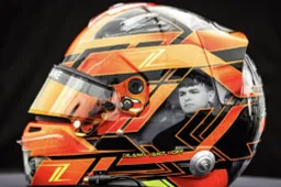 Maravilloso homenaje: su compañero Van 't Hoff conduce ahora con un casco especial