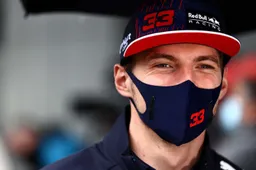 Verstappen kan wel lachen om zijn gridstraf: 'Straks hebben we stoplichten in F1'