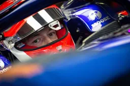 Kvyat woedend op stewards: "F*ck, bullshit, ongelofelijk, onacceptabel"