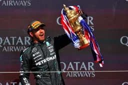 Möchten Sie die Denkweise des erfolgreichsten Fahrers der Formel 1 übernehmen? Hamilton selbst bringt es Ihnen bei