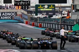 Volledige uitslag VT2 Australië | Alonso snelste in verregende sessie